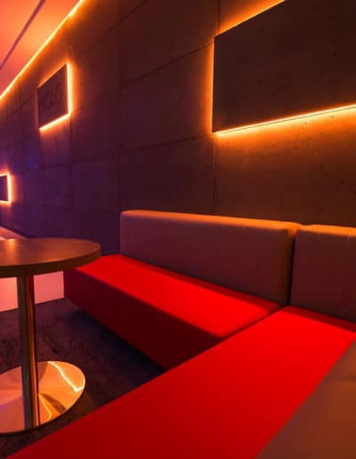 Funk Bowling Seating, Funk Nordamerika