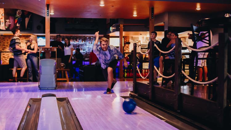 String Pinsetter Bowling Alley Equipment Snowmass CO Funk Bowling 10 Of 12, Funk Nordamerika