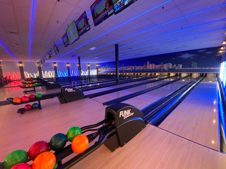 Funk Bowling Alley Installation String Pinsetters Bartlett Illinois 7, Funk Bowling