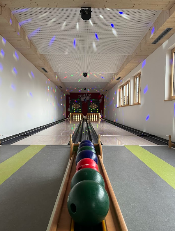 Oberschoneggs New Ninepin Bowling Alley A Community Built Masterpiece1 5, Funk Nordamerika