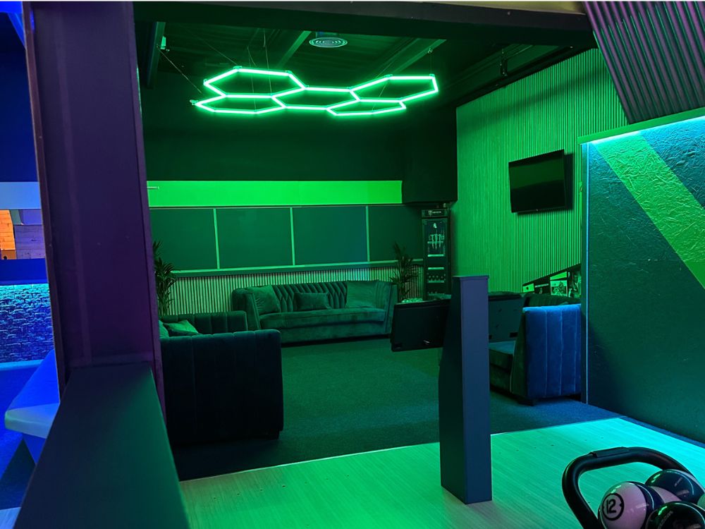 Athlone Ireland Full Length Bowling Lane Installation Funk Bowling 4, Funk Nordamerika