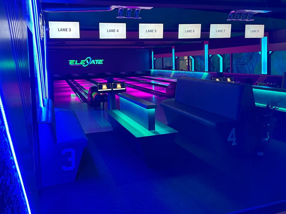 Athlone Ireland Full Length Bowling Lane Installation Funk Bowling, Funk Nordamerika