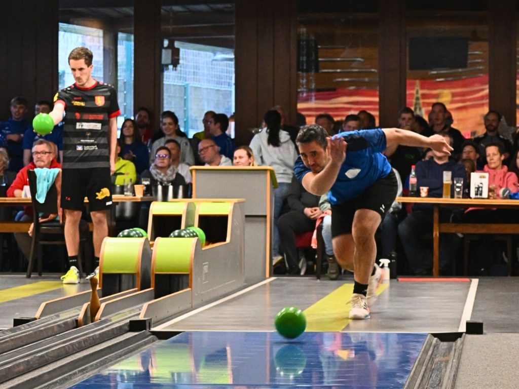 Ninepin-Installation-Ulm-Germany-Funk