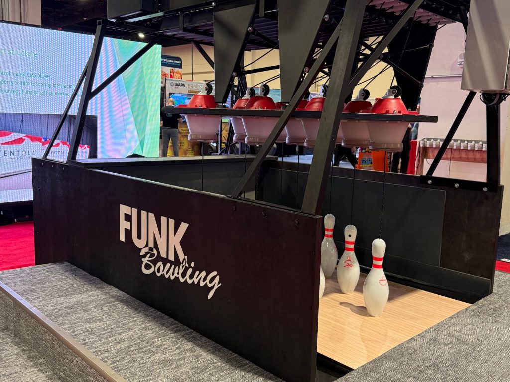Funk Bowl Expo 2025 8, Funk Bowling