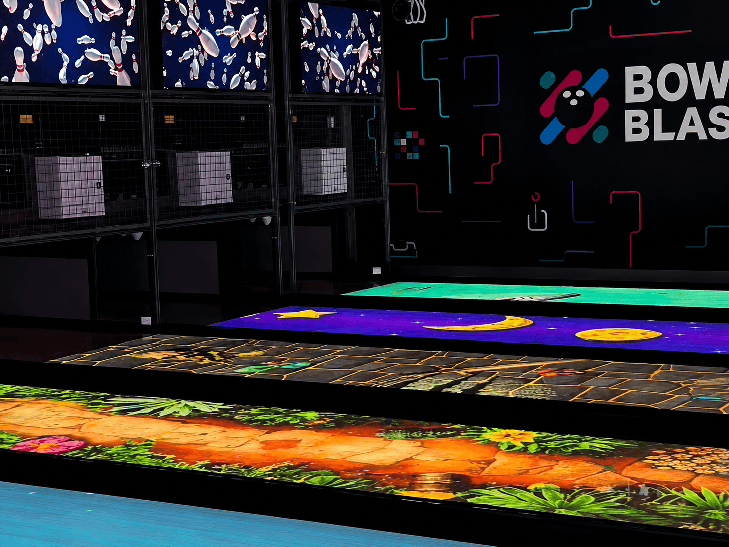 Social Gaming Bowls And Blasters 03, Funk Bowling